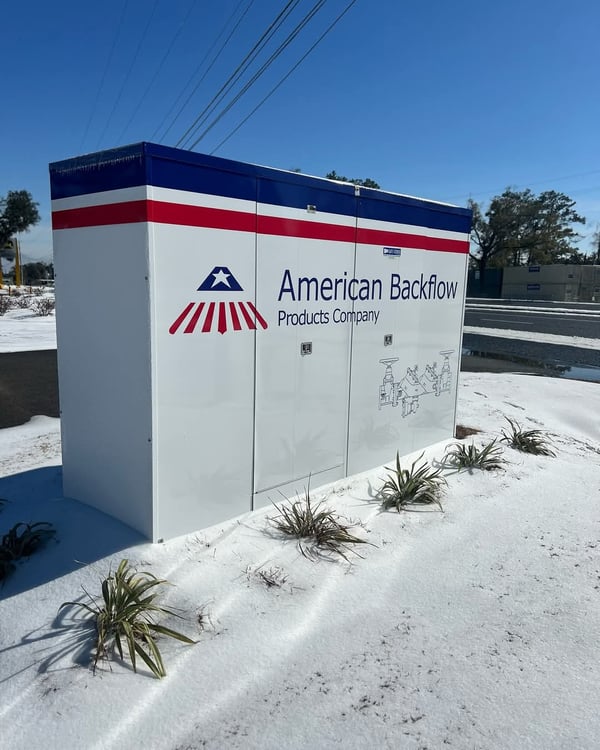 Wrap Enclosure with Snow
