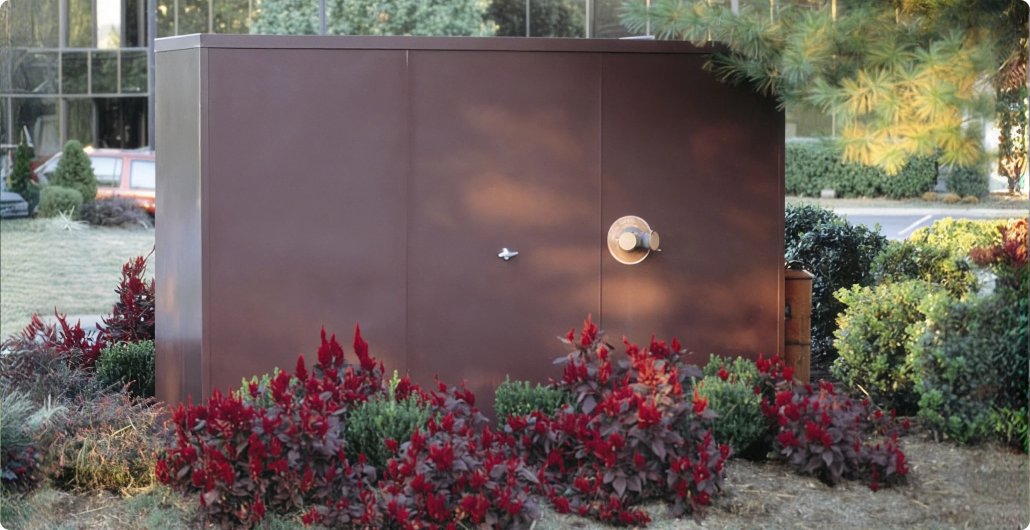 custom color on enclosure with protection (1)