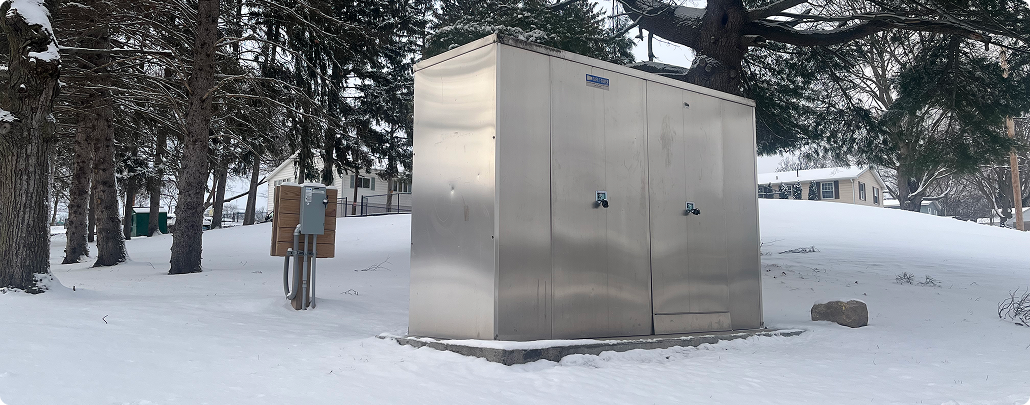winter enclosure using asse heating device